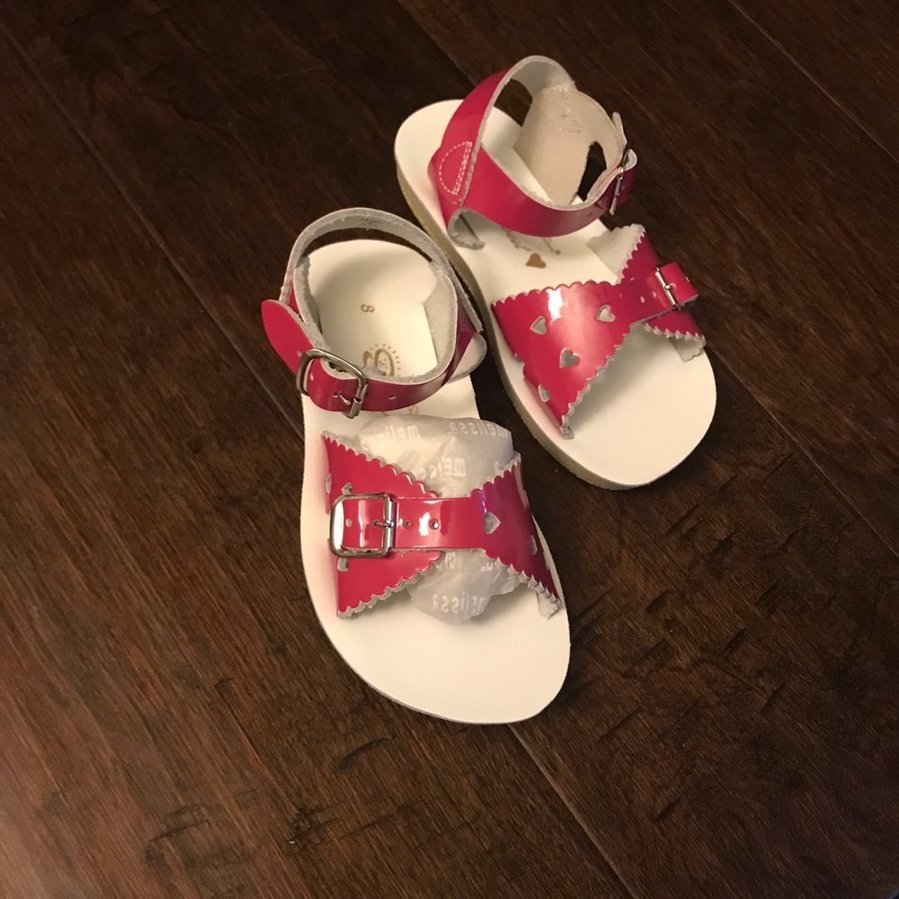 Brand New Saltwater Sandal- size 8